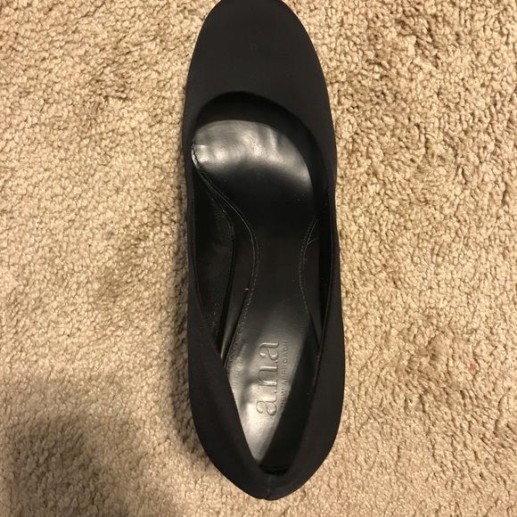 Black heels gently worn - Picture 4 of 5